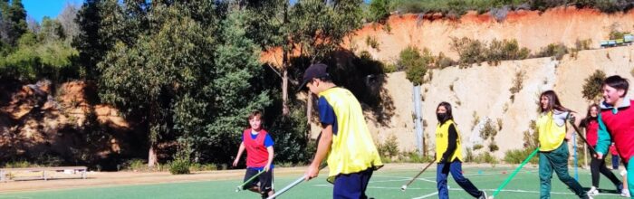 Carrera de Pedagogía en Educación Física desarrolló Feria Multicultural «Raíces Latinoamericanas»