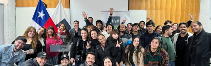 Diplomado en Liderazgo y Desarrollo Estudiantil UVM y Fundación Pacto Social dictaron clase especial