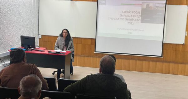 Conectados con el mundo laboral Ingeniería Civil en Minas sostiene encuentro con empleadores