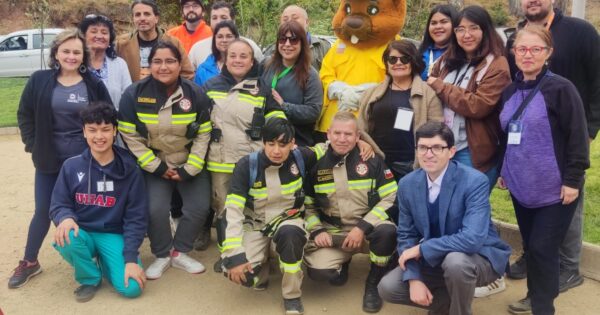 Estudiantes de Trabajo Social participaron en operativo territorial organizado por UNCO Forestal