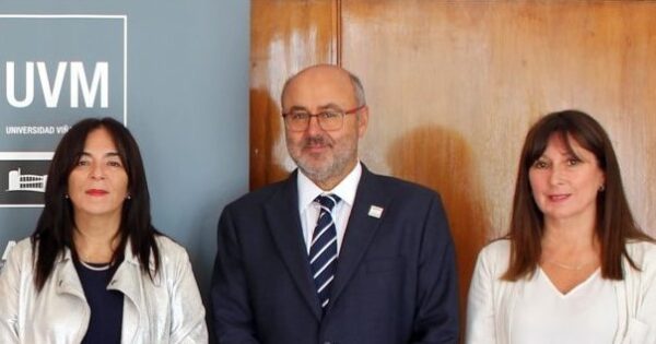 Escuela de Ciencias Jurídicas y Sociales suma un nuevo convenio con importante notaría de Viña del Mar