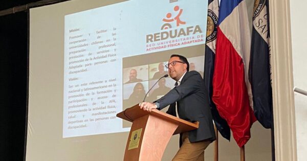Docente de Kinesiología abre congreso nacional en Actividad Física Adaptada  