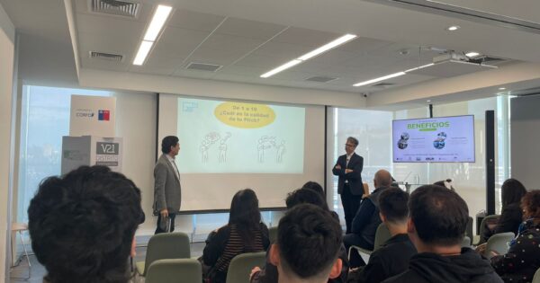 Titulados y graduados emprendedores de Incubadora de Negocios IDEA UVM participaron en charla