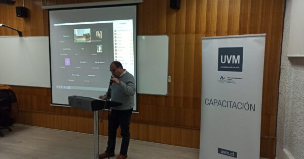 Comunidad de Profesionales y Graduados lanza Incubadora de Negocios «IDEA UVM»