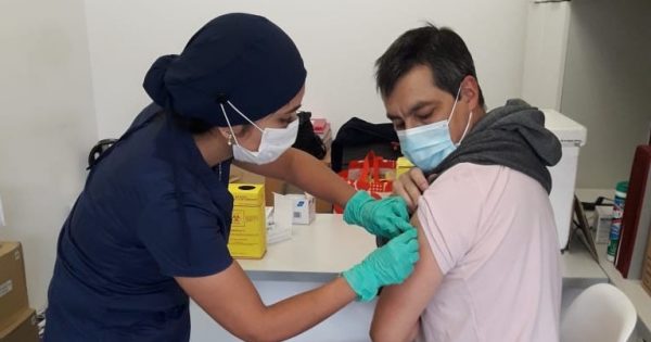 Exitoso operativo de vacunación contra la Influenza se realizó en UVM