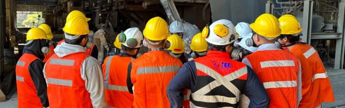 Estudiantes de Ingeniería Civil Industrial visitaron Planta de Fundición Chagres de Anglo American