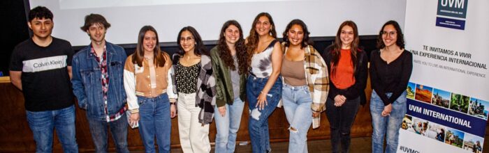 Estudiantes salientes del primer semestre 2023 se reúnen en primer encuentro de orientación