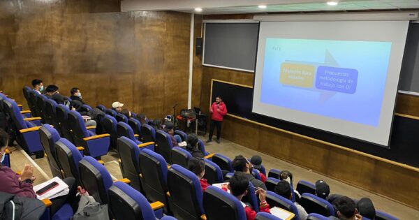 Jornada de actualización de Pedagogía en Educación Física abordó metodologías inclusivas