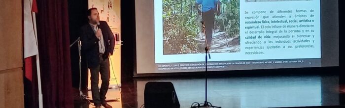 Director de Magíster en Inclusión de Personas con Discapacidad participó en conversatorio en Villa Alemana