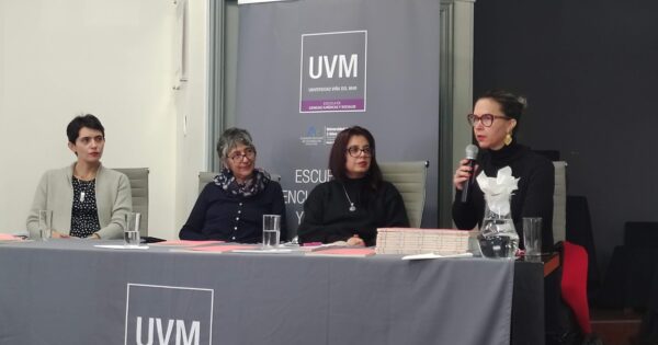 Trabajo Social UVM organizó presentación del libro «Foja Cero» de la artista Daniela Bertolini
