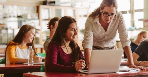 ¿Qué deberías saber de la carrera de Licenciatura en Educación de la UVM?