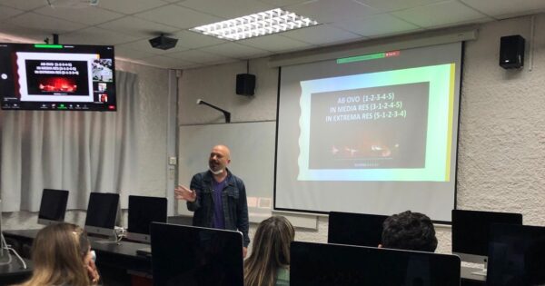 Experto en narrativas creativas dictó seminario en Magíster Comunicación Digital y Transmedia