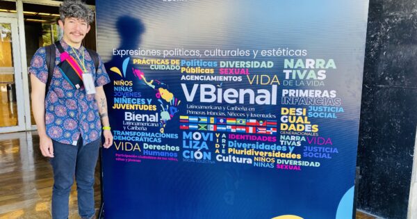 Académico de Trabajo Social UVM participó en bienal de Colombia