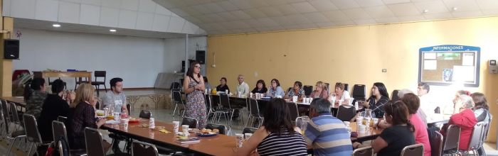 Estudiantes de Trabajo Social Vespertino organizan once comunitaria en Santa Inés