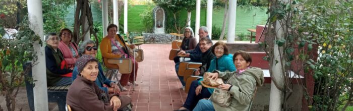 Escuela de Ciencias de la Salud y CEPS UVM participaron en la 1° Feria de Salud Comunitaria para personas mayores