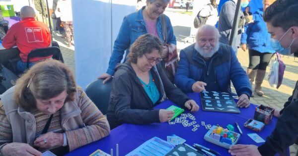 Escuela de Ciencias de la Salud participó en hito de Buen Trato hacia las Personas Mayores en Quilpué