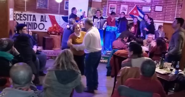 Psicopedagogía participa en Peña Folclórica en Valparaíso