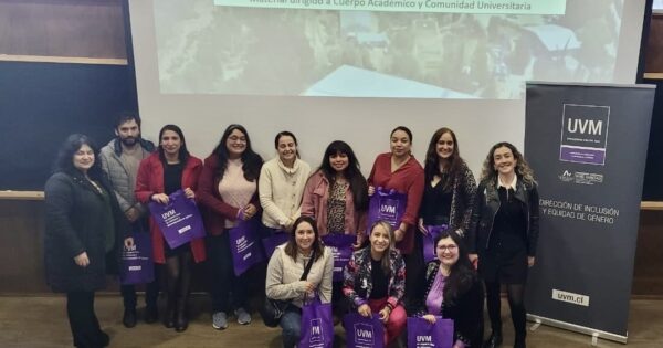 Académicos de Formación Transversal participaron en capacitación del Programa de Inclusión Universitaria (PIU)