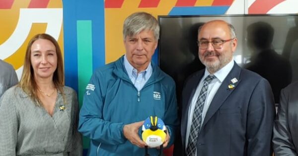 UVM y Corporación Santiago 2023 firman convenio en el marco de los Juegos Panamericanos y Parapanamericanos