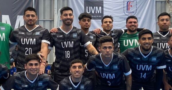 UVM golea a PUCV y logra el paso a semifinal