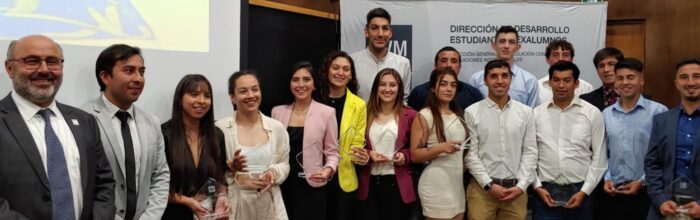 Estudiantes UVM son galardonados por su destacado desempeño deportivo en el alto rendimiento