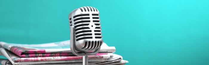 Docente de Periodismo recibe premio excelencia periodística