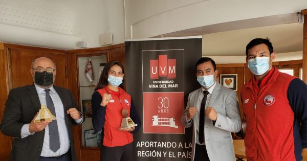 Rector UVM se reúne con Fernanda Aguirre tras su participación en Panamericano de Taekwondo