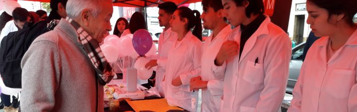 Más de 700 estudiantes de la Escuela de Ciencias de la Salud de la UVM realizan operativo gratuito en la Plaza Victoria