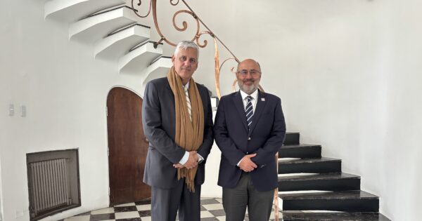 Seremi de Minería y rector UVM fortalecen vínculos para impulsar desarrollo tecnológico del sector