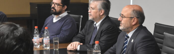 UVM se reunió con superintendente de Educación Superior en Campus Rodelillo