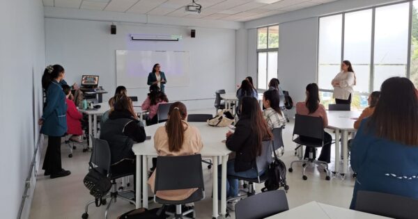 Carrera de Psicopedagogía UVM realizó taller de capacitación