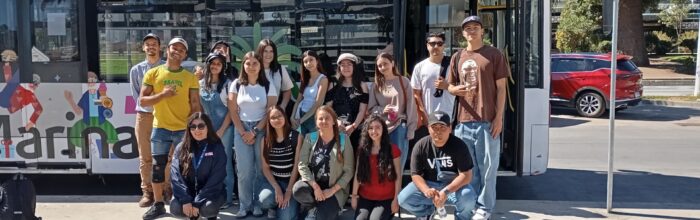 Estudiantes UVM participaron en circuito turístico sostenible en Viña del Mar