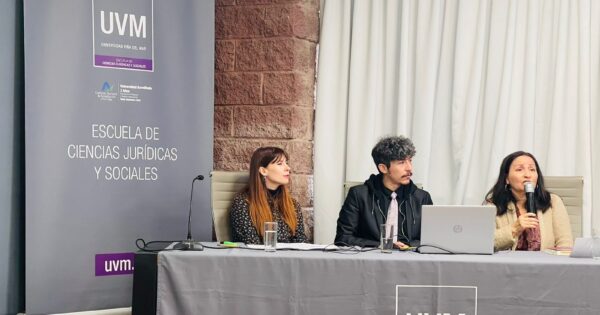 Carrera de Trabajo Social UVM presentó libro «Trabajo Social Alternativo: 1973-1990»
