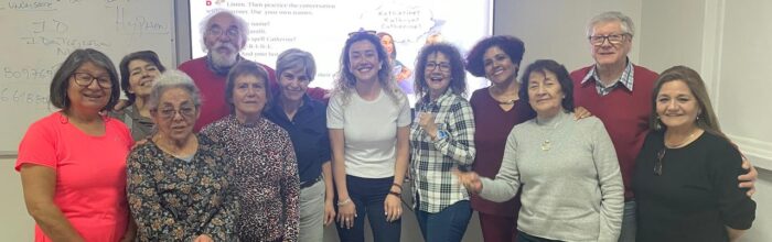 Alumnos del Programa UDAM UVM participan en curso de inglés básico conversacional