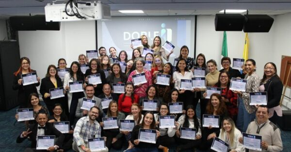 Coordinadora administrativa del CEPS participó en Semana Internacional en Bogotá, Colombia